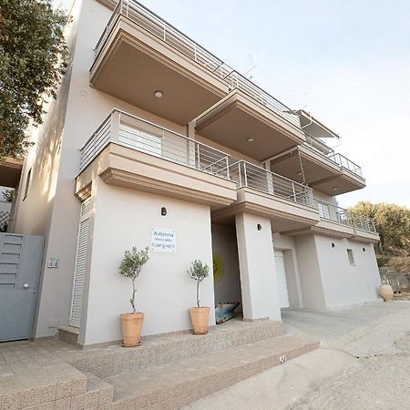 Kalavria Luxury Suites - Magnificent Sea View Of Poros 포로스타운 외부 사진