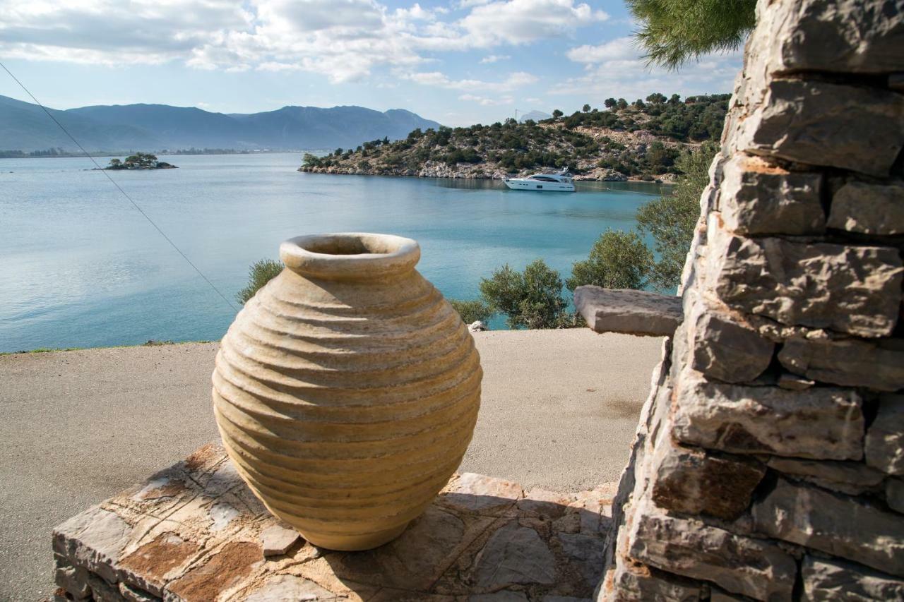 Kalavria Luxury Suites - Magnificent Sea View Of Poros 포로스타운 외부 사진
