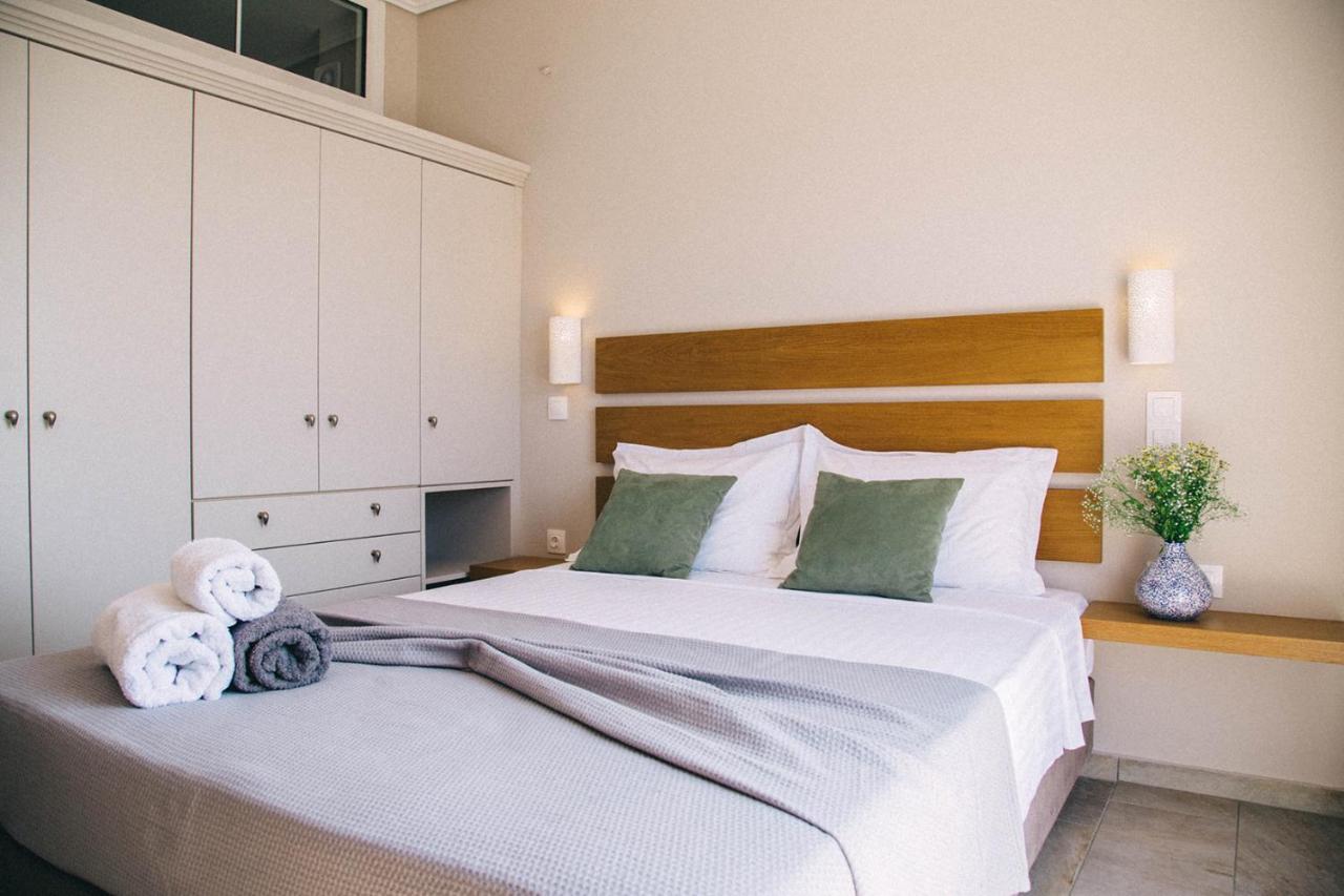 Kalavria Luxury Suites - Magnificent Sea View Of Poros 포로스타운 외부 사진