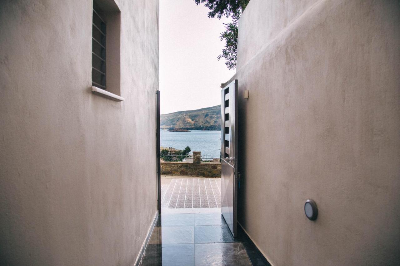 Kalavria Luxury Suites - Magnificent Sea View Of Poros 포로스타운 외부 사진